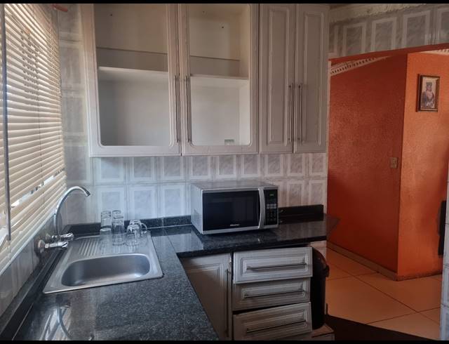 3 BEDROOM HOUSE FOR SALE IN SEBOKENG ZONE 10